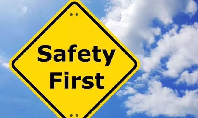 高低溫濕熱試驗箱試驗過程中為何不能打開試驗機門